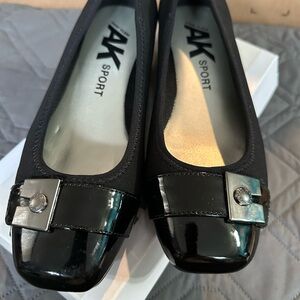 Women's Black Flats